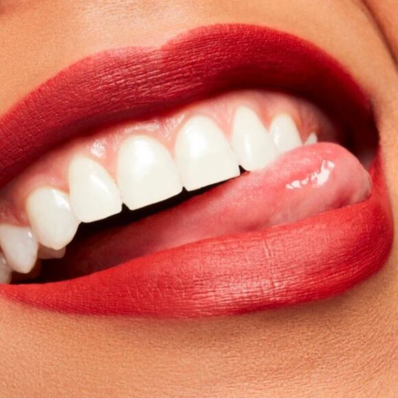 MAC Cosmetics Limited Edition Retro Matte Liquid Lipcolour 135 Chili Addict New - Picture 8 of 10